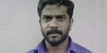 ലോറിയിൽ നിന്ന് ചില്ലുപാളി ഇറക്കുന്നതിനിടെ അപകടത്തിൽപ്പെട്ട് ചുമട്ടുതൊഴിലാളി മരിച്ചു