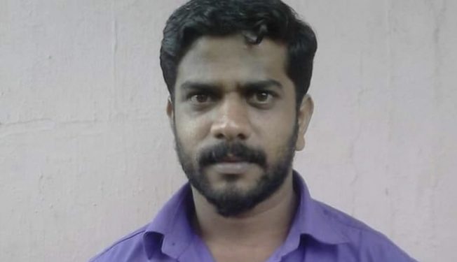 ലോറിയിൽ നിന്ന് ചില്ലുപാളി ഇറക്കുന്നതിനിടെ അപകടത്തിൽപ്പെട്ട് ചുമട്ടുതൊഴിലാളി മരിച്ചു