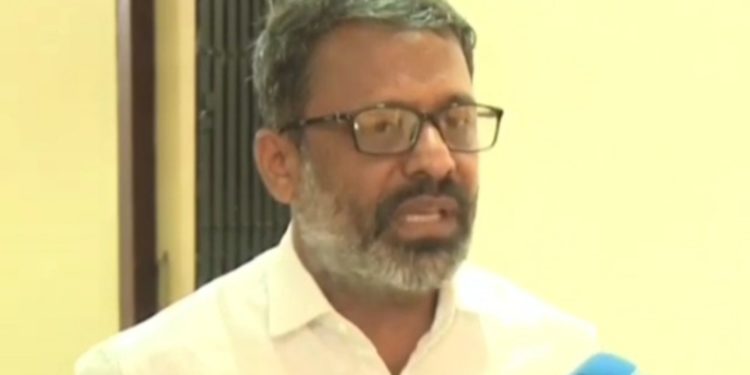 കെ. സുരേന്ദ്രന്റെ സന്ദർശനത്തിന് ശേഷമാണ്  ആദ്യ കൊലപാതകമുണ്ടായതെന്നാണ് സുരേഷ് ബാബുവിന്റെ ആരോപണം.