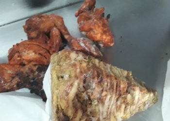 ഹോട്ടലുകളിൽ  പഴകിയ ഭക്ഷണസാധനങ്ങൾ പിടിച്ചെടുത്ത് നശിപ്പിച്ചു