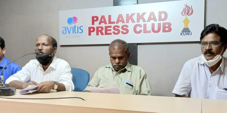 മുതലമട അബദ്ക്കർ കോളനി നിവാസികളോടുള്ള ജാതി രാഷ്ട്രീയ വിവേചനം അവസാനിപ്പിക്കണം