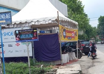 കലക്ടറുടെ വസതിക്കു മുന്നിലെ ഫുട്പാത്ത് കൈയ്യേറ്റം ഒഴിപ്പിക്കണം