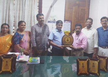 യാത്രയയപ്പ് നൽകി.