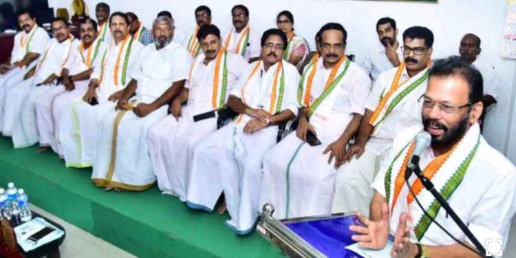 കെപിഎസ്ടിഎ പാലക്കാട് റവന്യൂ ജില്ലാ യാത്രയയപ്പ് സമ്മേളനം നടത്തി