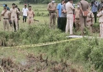 മുട്ടിക്കുളങ്ങര ക്യാംപിൽ രണ്ട് പോലീസുകാരെ വയലിൽ മരിച്ച നിലയിൽ കണ്ടെത്തി