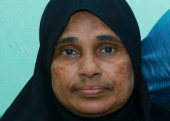 ട്രാക്ക് കുറുകെ കടക്കുന്നതിനിടെ വീട്ടമ്മ ട്രെയിൻ തട്ടി മരിച്ചു.