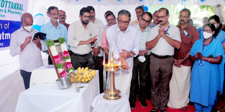 വാക്-ഇൻ ട്രീറ്റ്മെന്റ് ഉദ്ഘാടനം ചെയ്തു.