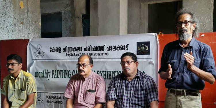 ചിത്രകലാ പരിഷത്തിന്റെ പാലക്കാട് ജില്ലാ ഘടകം കലാശിബിരവും പ്രദർശനവും നടത്തി.