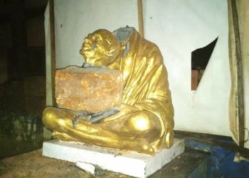 ഗാന്ധി പ്രതിമ തകർത്തവർക്കെതിരെ നടപടി വേണം