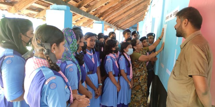 കേരളശ്ശേരി ഹൈസ്‌കൂളിലെ സ്കൗട്ട്സ് ആൻഡ് ഗൈഡ്‌സ് നോട്ടീസ് ബോർഡ് ഉദ്ഘാടനം ചെയ്തു