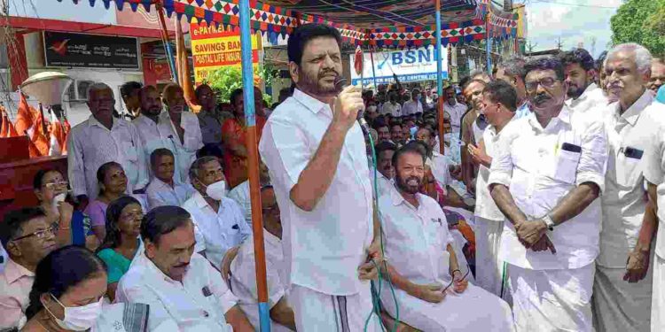 നരേന്ദ്ര മോദിയെപ്പോലെ മതേതര വിരുദ്ധ വൃക്ത്തിയെ വേറെകാണാനാവില്ല.