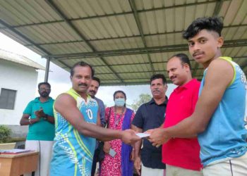 നെല്ലിയാമ്പതിയിൽ വോളിബോൾ ടൂർണമെന്റ് നടത്തി