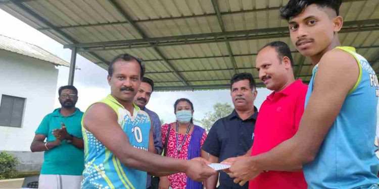 നെല്ലിയാമ്പതിയിൽ വോളിബോൾ ടൂർണമെന്റ് നടത്തി