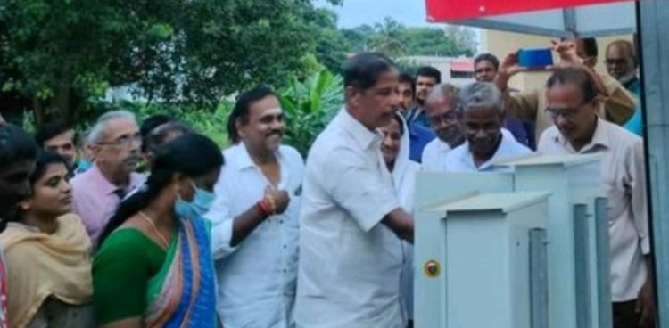 പുതുപ്പരിയാരം പഞ്ചായത്തിൽ ഹൈമാസ്റ്റ് ലൈറ്റുകൾ ഉദ്ഘാടനം ചെയ്തു.