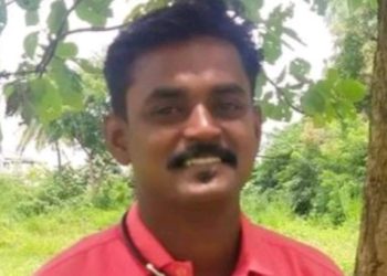 കുളിമുറിയിൽ ഒളി ക്യാമറ വെച്ചു; സിപിഎം ബ്രാഞ്ച് സെക്രട്ടറി ഒളിവിൽ