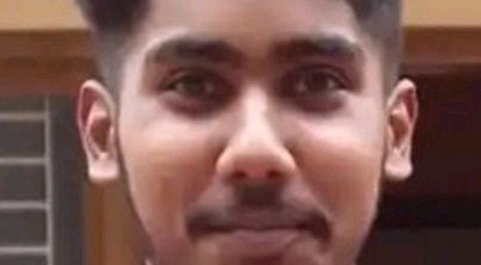 ജിംനേഷ്യത്തിൽ യുവാവ് കുഴഞ്ഞ് വീണ് മരിച്ചു. ഹൃദയാഘാതമെന്ന്  പ്രാഥമിക നിഗമനം.