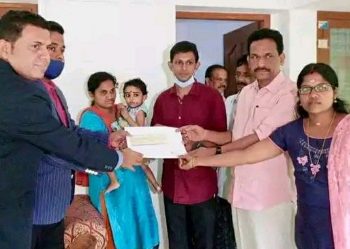 ഗൗരിലക്ഷ്മിയുടെ ചികിത്സയ്ക്ക് എം. എ. യൂസഫലി 25 ലക്ഷം ധനസഹായം നൽകി