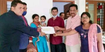 ഗൗരിലക്ഷ്മിയുടെ ചികിത്സയ്ക്ക് എം. എ. യൂസഫലി 25 ലക്ഷം ധനസഹായം നൽകി