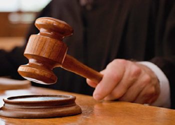 മുത്തലാഖ് ചൊല്ലിയ യുവതിക്ക്  സ്വര്‍ണം തിരിച്ചുനല്‍കാന്‍ കോടതി വിധി.