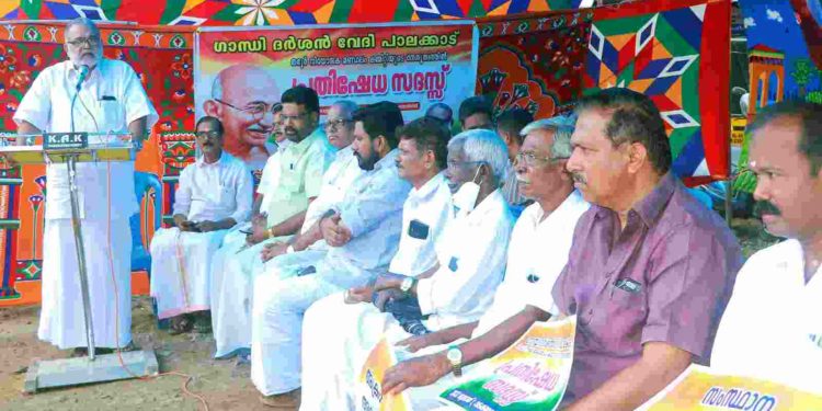 തകർത്ത ഗാന്ധി പ്രതിമകൾ പുന:സ്ഥാപിക്കണം -ഗാന്ധിദർശൻ വേദി