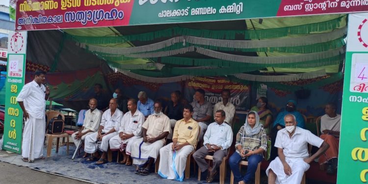 മുൻസിപ്പൽ ബസ്റ്റാന്റ് നിർമ്മാണം: സമരം അമ്പതാം ദിവ സത്തിലേക്ക്