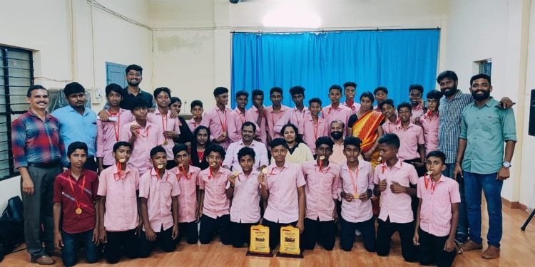 സുബ്രദോ കപ്പ് പറളി സബ് ജില്ലാ മത്സരത്തിൽ വിജയിച്ച കേരളശ്ശേരി ഹൈസ്കൂൾ ടീമിനെ അനുമോദിച്ചു