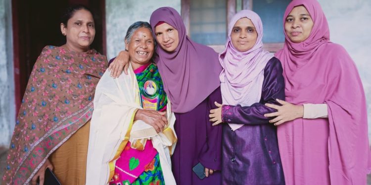 ദേശീയ ചലച്ചിത്ര അവാർഡ് നേടിയ നഞ്ചിയമ്മയെ വിമൻ ജസ്റ്റിസ് ആദരിച്ചു.