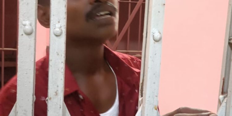 വാഹന പരിശോധനക്കിടെ മോഷ്ടാവ് കുടുങ്ങി.