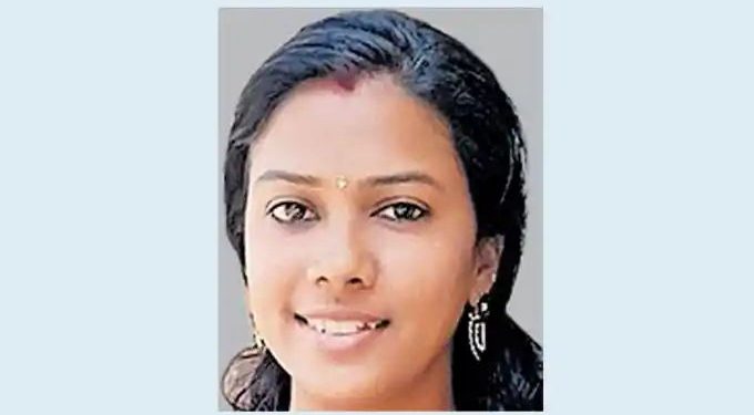 മഹിളാമോര്‍ച്ച നേതാവിനെ വീട്ടില്‍ തൂങ്ങി മരിച്ച നിലയില്‍ കണ്ടെത്തി.