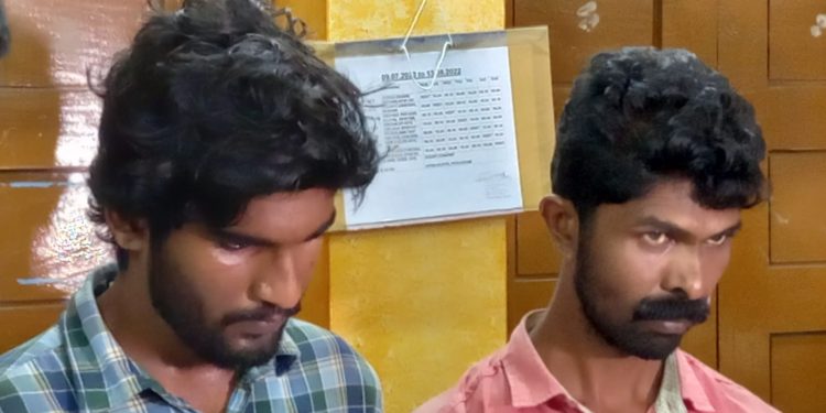 പത്തു കോടി വില വരുന്ന ഹാഷിഷ് ഓയലുമായി രണ്ടുപേർ പിടിയിൽ 