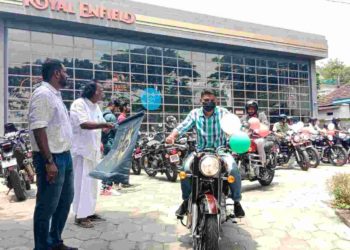 മികവാർന്ന സഞ്ചാരത്തിന് യുവാക്കൾ തിരഞ്ഞെടുക്കുന്നത് എൻഫീൽഡ്