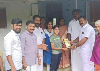 ദേശീയ ചാമ്പ്യൻഷിപ്പിൽ കേളത്തിന് വേണ്ടി പങ്കെടുത്ത ശ്രീജയെ ആദരിച്ചു