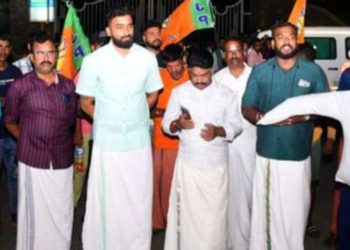 യുവമോർച്ച പ്രവർത്തകർ കെ. ടി. ജലീലിന്റെ കോലം കത്തിച്ച് പ്രതിഷേധിച്ചു