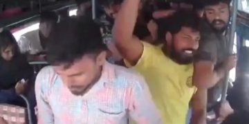 പുതുശ്ശേരിയിൽ ബസ് തടഞ്ഞ് വിദ്യാർഥികളെ മർദിച്ചു.