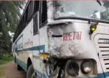 കല്ലടിക്കോട് കെഎസ്ആർടിസി ബസുകൾ കൂട്ടിയിടിച്ച് അപകടം