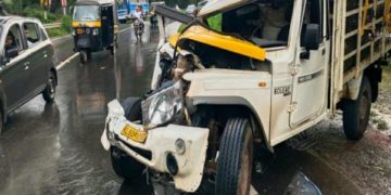 ബസും പിക്കപ്പ് വാനും തമ്മിൽ ഇടിച്ച് അപകടം, നിർവധി പേർക്ക് പരുക്ക്