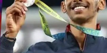 ശ്രീയുടെ  മെഡൽ നേട്ടം പടക്കം പൊട്ടിച്ചും മധുരം വിതരണം ചെയ്‌തു മാണ് യാക്കരയിൽ ആഘോഷിച്ചത്