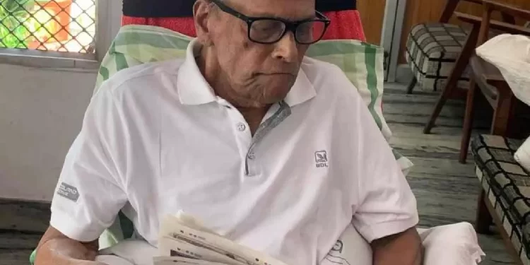 നൂറിന്റെ നിറവില്‍ വി എസ്