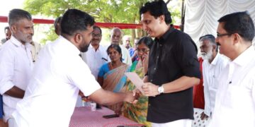 പൊതുമരാമത്ത് വകുപ്പ് മന്ത്രിക്ക് നിവേദനം നൽകി