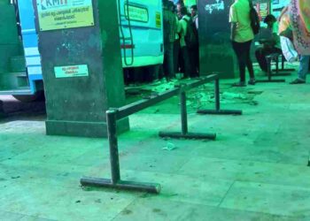 സ്റ്റാൻഡിൽ സീറ്റില്ല