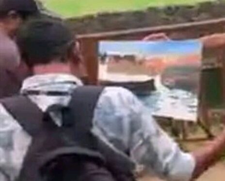 ചിത്രകാരനെ കോട്ടയിലെ ജീവനക്കാർ അപമാനിച്ചതായി പരാതി