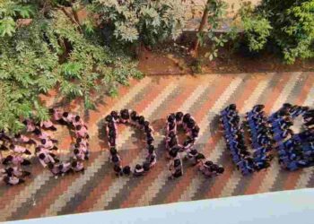 ലഹരിക്കെതിരെ കൈകോർത്ത് കേരളശ്ശേരി ഹയർ സെക്കണ്ടറി സ്കൂൾ വിദ്യാർഥികൾ