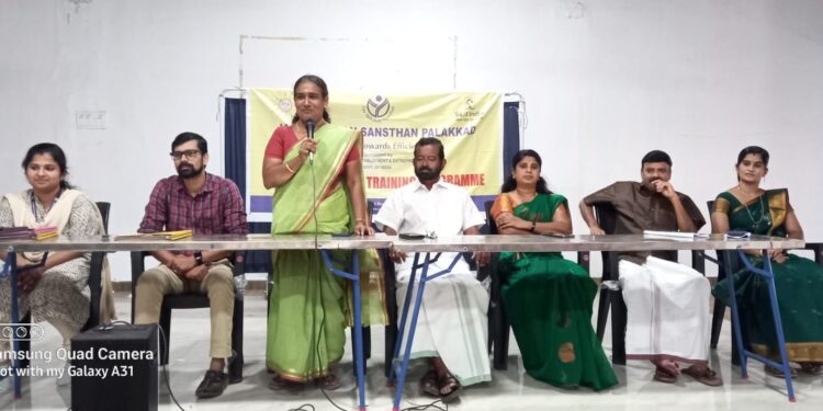 കുഴൽമന്നം ഗ്രാമ പഞ്ചായത്തിൽ സൗജന്യ തൊഴിൽ പരിശീലനങ്ങൾ ആരംഭിച്ചു