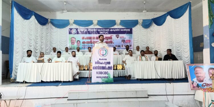 മദ്യനിരോധനം അട്ടിമറിക്കുകയാണ് ജനങ്ങൾ ചെയ്തത്: വി.കെ. ശ്രീകണ്ഠൻ എംപി 