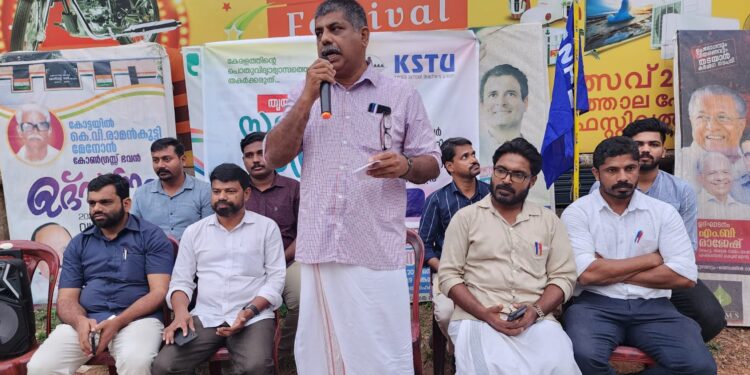 കെഎസ്ടിയു തൃത്താലയിൽ പ്രതിഷേധം ധർണ്ണ നടത്തി