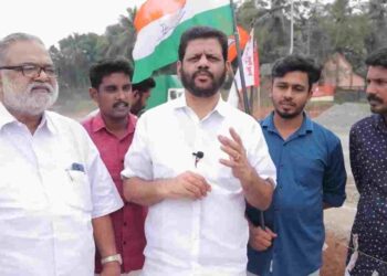 ടോൾ വിഷയത്തിൽ സിപിഎമ്മും ബിജെപിയും നാടകം കളിക്കുകയാണെന്ന്  എം പി വികെ ശ്രീകണ്ഠൻ