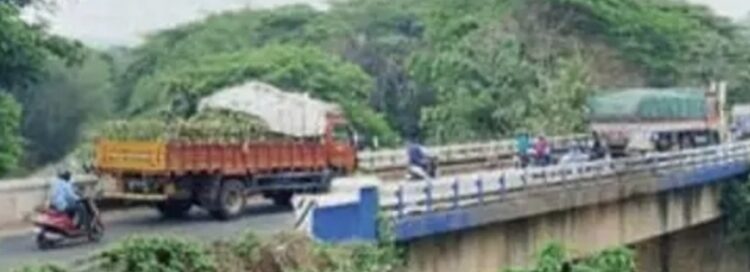 ഗതാഗതക്കുരുക്കിൽ വീർപ്പ് മുട്ടി ഒറ്റപ്പാലം