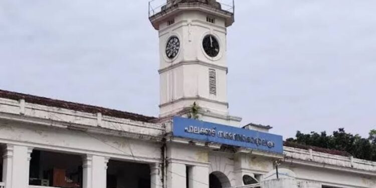 സാമ്ബത്തിക പ്രതിസന്ധി :വാര്‍ഡ്  വിഹിതം വെട്ടിച്ചുരുക്കേണ്ടി വരുമെന്ന് നഗരസഭ.