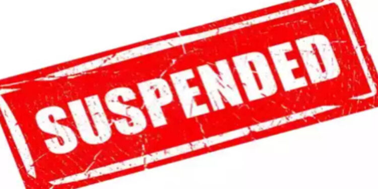 പുതുപ്പരിയാരം വില്ലേജ് അസിസ്റ്റന്റിനെ സസ്‌പെന്‍ഡ് ചെയ്തു