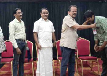 ഐ ഡി കാർഡ് വിതരണം നടത്തി